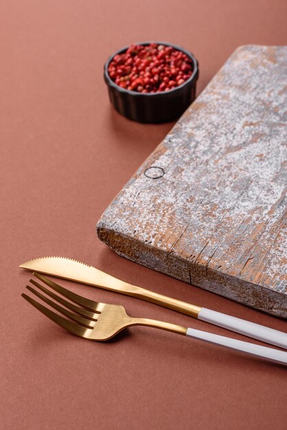 Książka kucharska i przybory